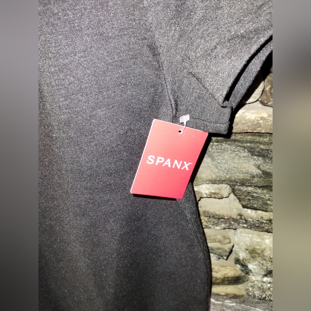 SPANX NWT Women's Short Sleeve Funnel Top - Black, Size Small - Picture 5 of 11